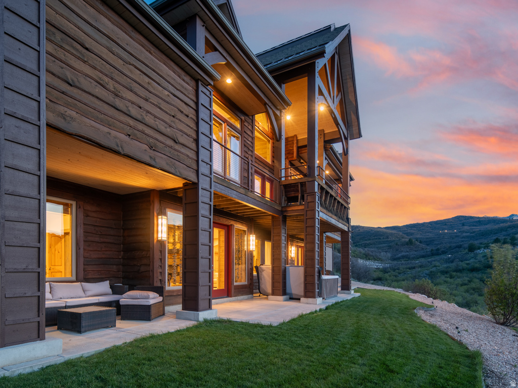 6438 E SUMMIT CV Huntsville, UT 84317