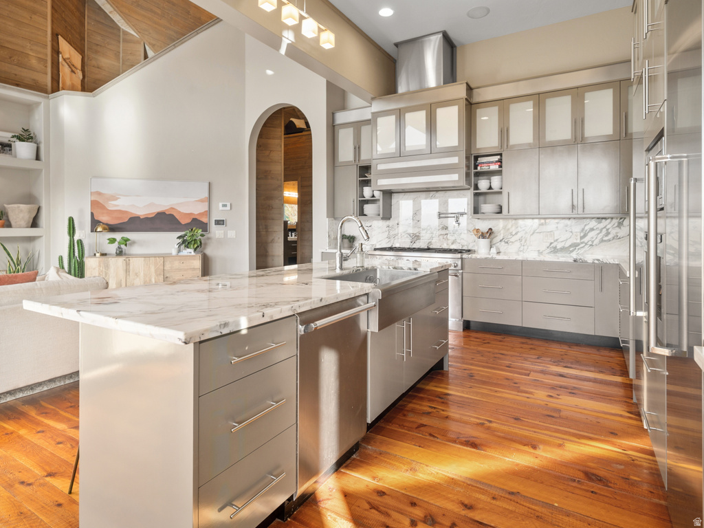 6438 E SUMMIT CV Huntsville, UT 84317