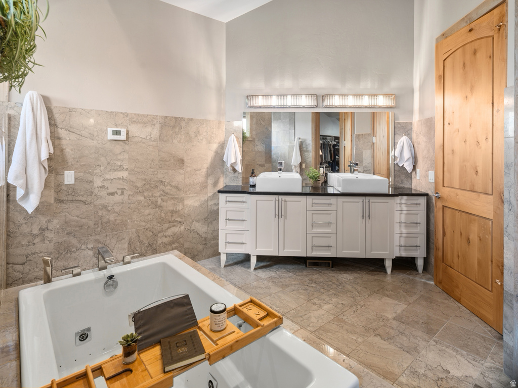 6438 E SUMMIT CV Huntsville, UT 84317