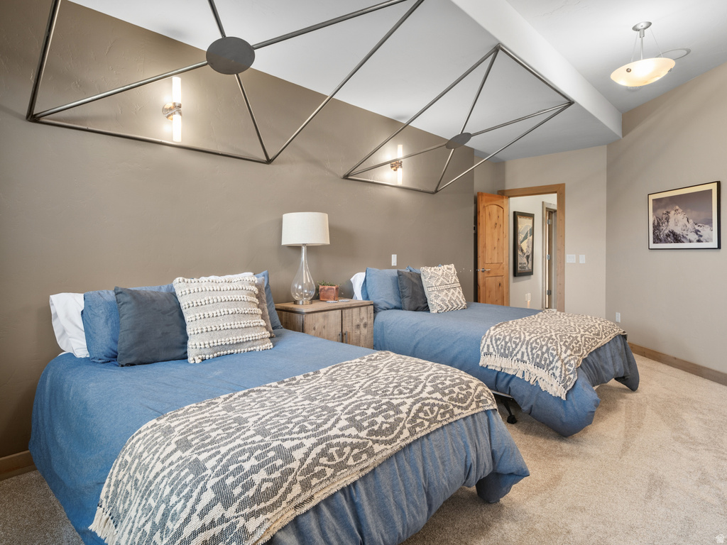 6438 E SUMMIT CV Huntsville, UT 84317