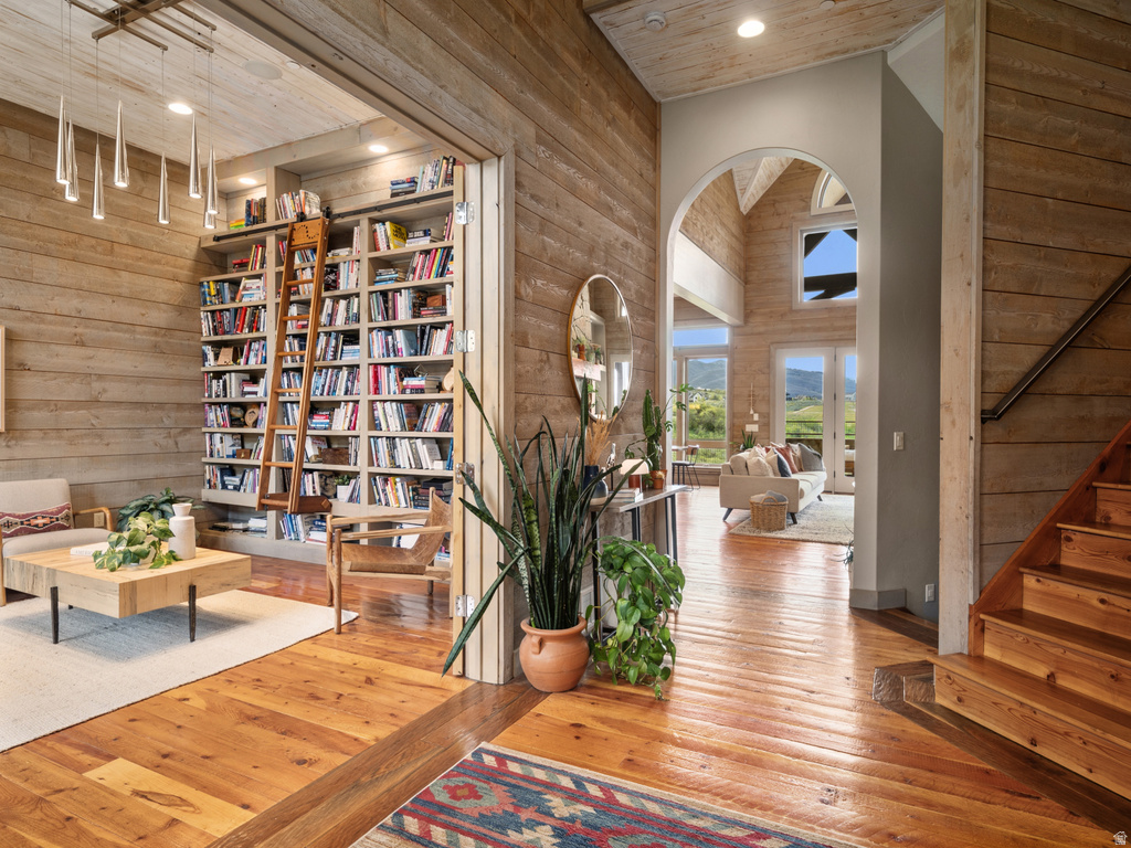 6438 E SUMMIT CV Huntsville, UT 84317