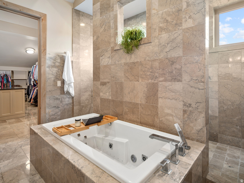 6438 E SUMMIT CV Huntsville, UT 84317