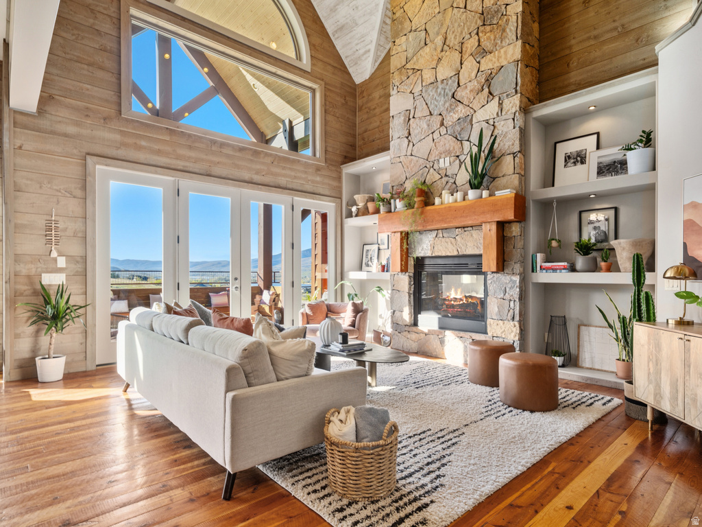 6438 E SUMMIT CV Huntsville, UT 84317