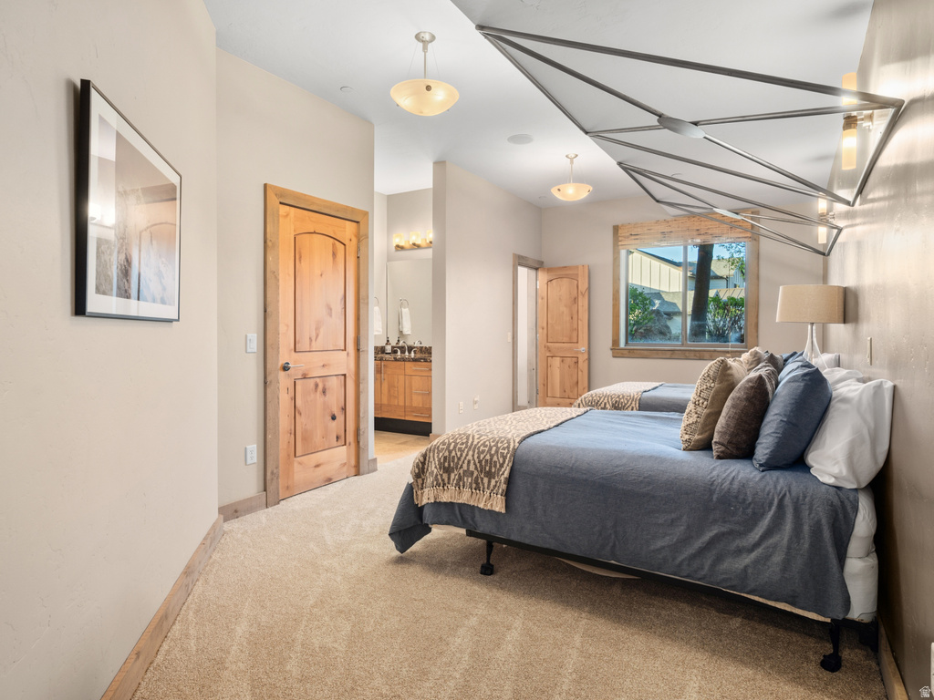 6438 E SUMMIT CV Huntsville, UT 84317