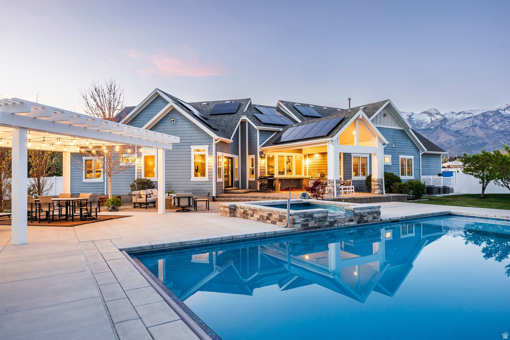 4739 W SNOWFLAKE DR Highland, UT 84003