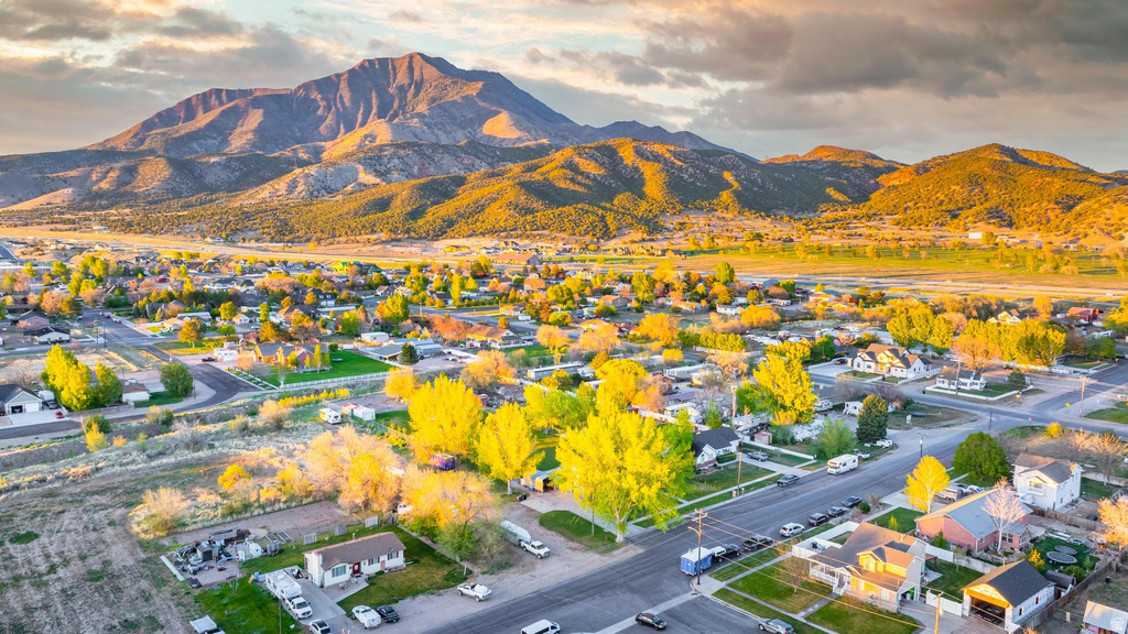 713 E 200 N Nephi, UT 84648