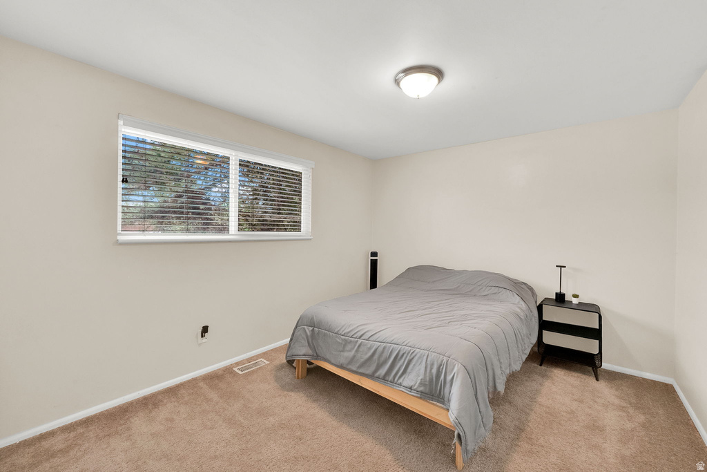 4584 S KNIGHTSBRIDGE RD Taylorsville, UT 84129