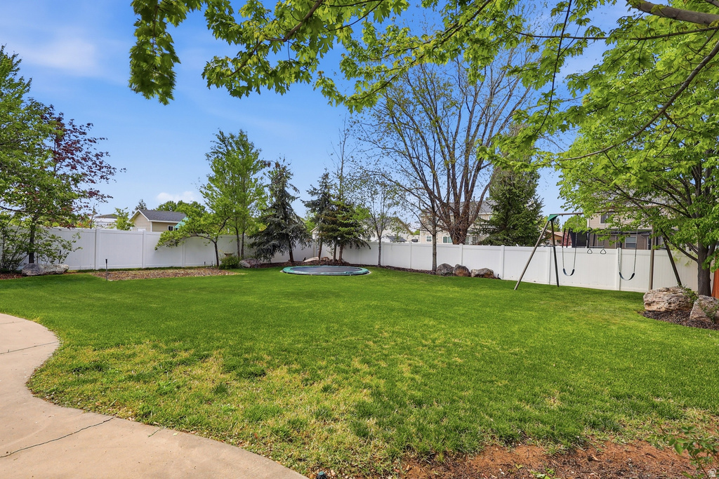 1189 N 750 W Clinton, UT 84015