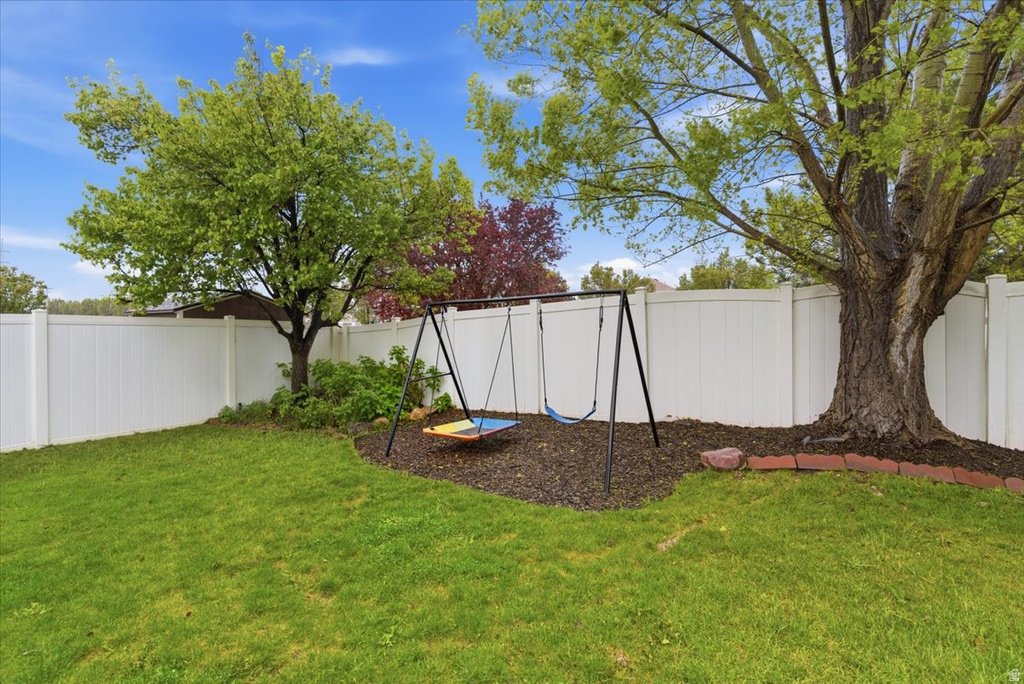 2159 E HAWTHORNE ST Saratoga Springs, UT 84043