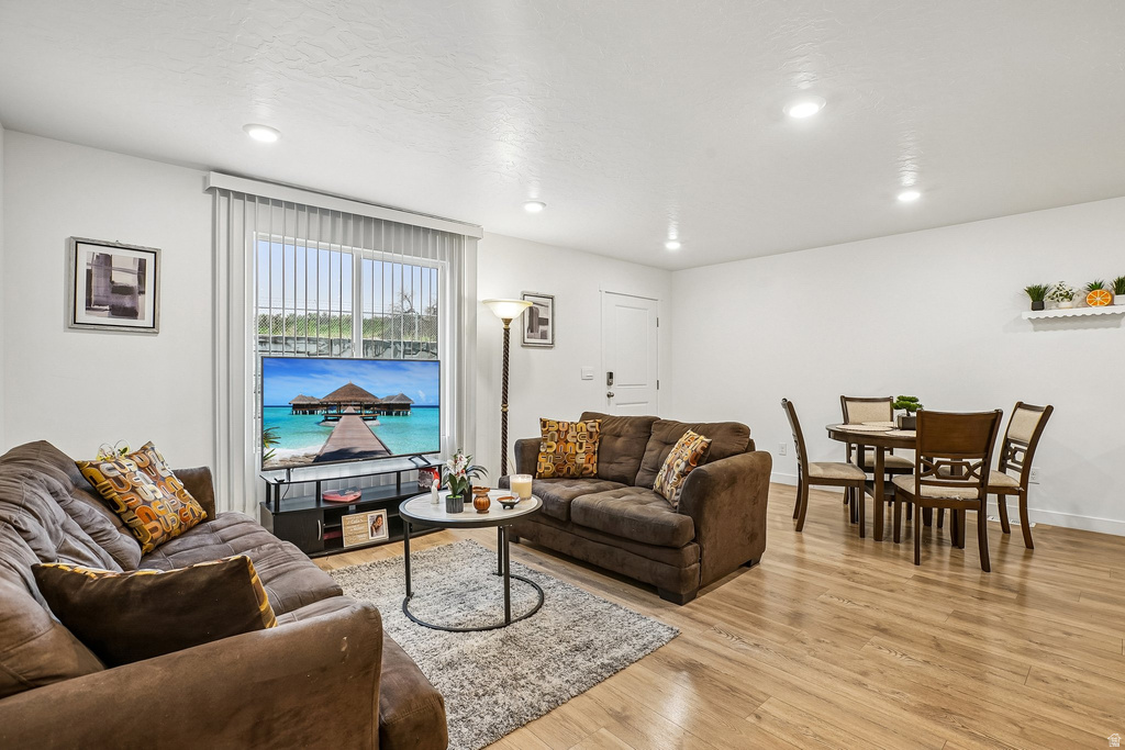 8631 W PATRON WAY Magna, UT 84044