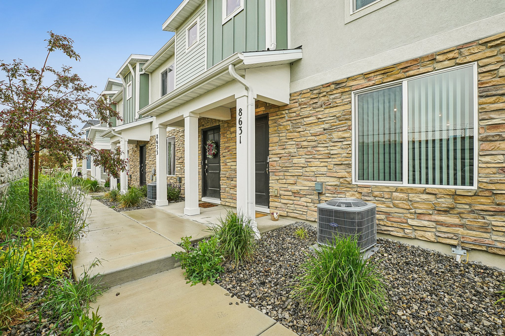 8631 W PATRON WAY Magna, UT 84044