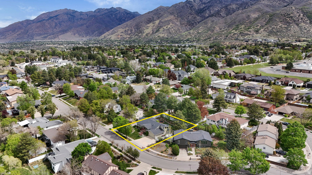 9763 S CHYLENE DR Sandy, UT 84092