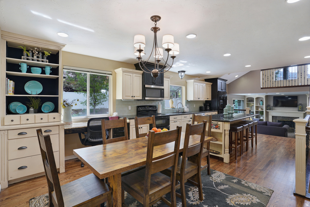 9763 S CHYLENE DR Sandy, UT 84092