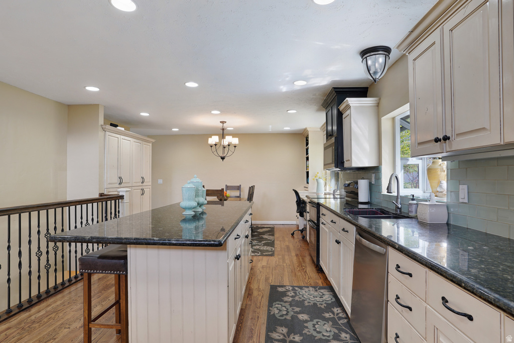 9763 S CHYLENE DR Sandy, UT 84092