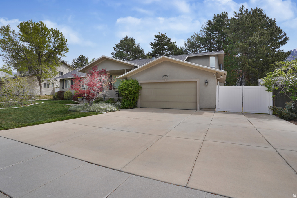 9763 S CHYLENE DR Sandy, UT 84092