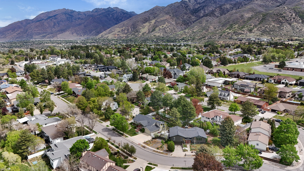 9763 S CHYLENE DR Sandy, UT 84092