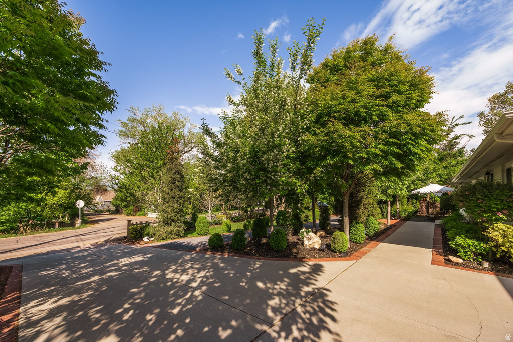 4411 S WANDER LN Holladay, UT 84124