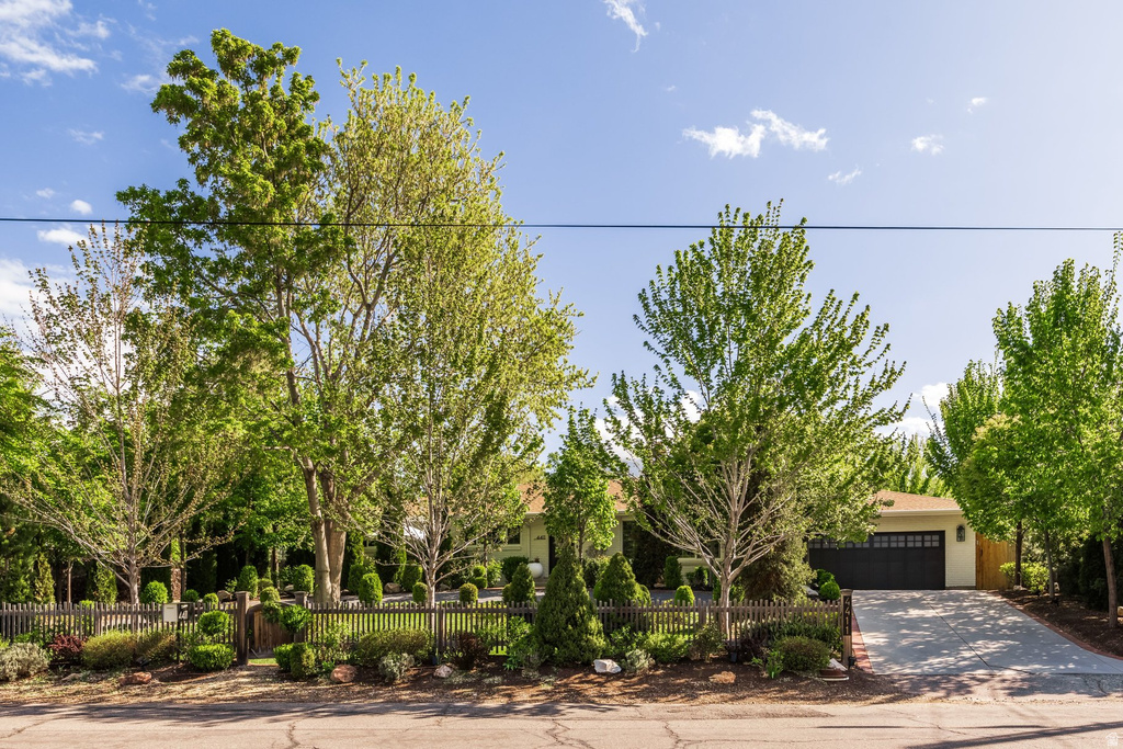 4411 S WANDER LN Holladay, UT 84124