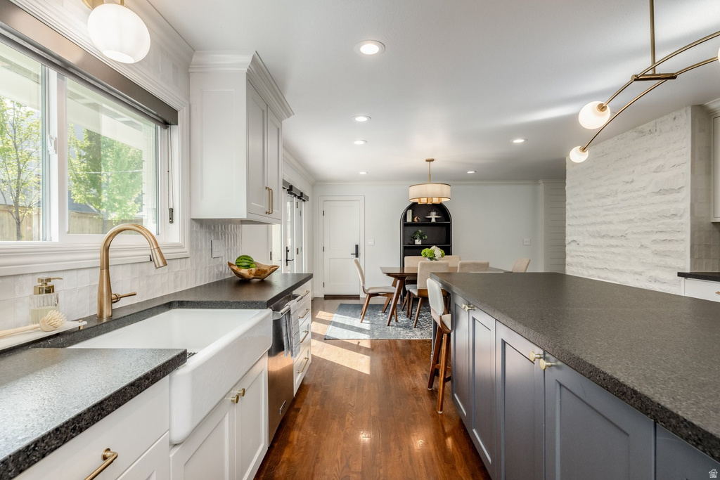 4411 S WANDER LN Holladay, UT 84124