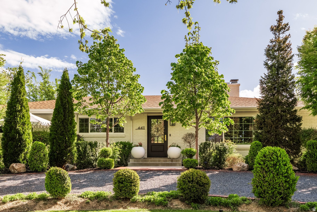 4411 S WANDER LN Holladay, UT 84124