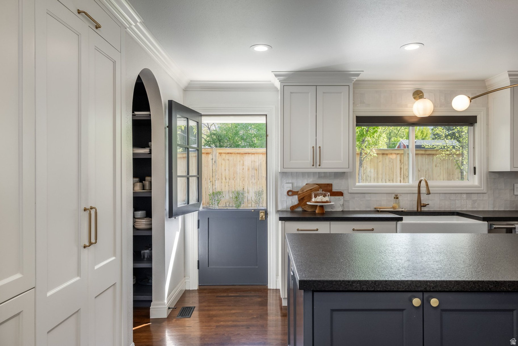 4411 S WANDER LN Holladay, UT 84124