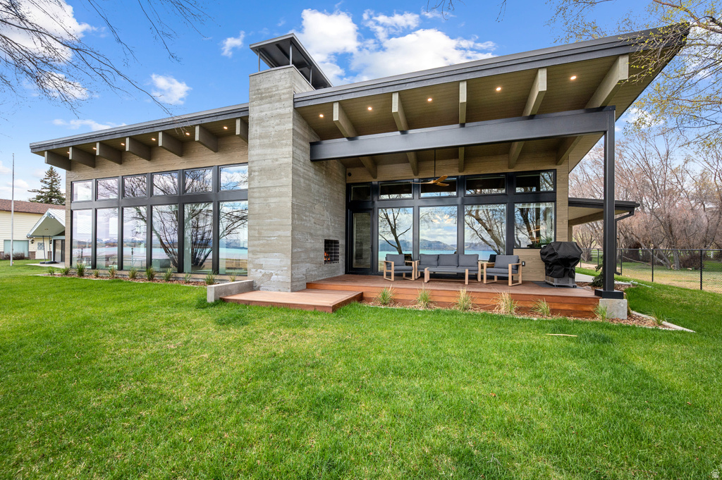 1056 S BEAR LAKE BLVD Garden City, UT 84028