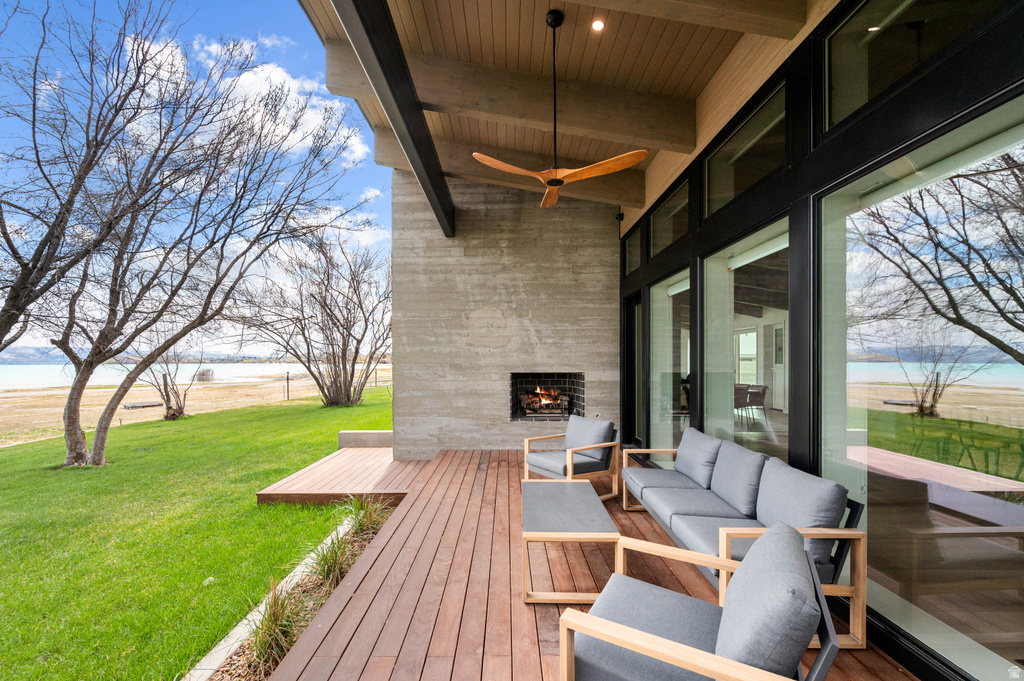 1056 S BEAR LAKE BLVD Garden City, UT 84028