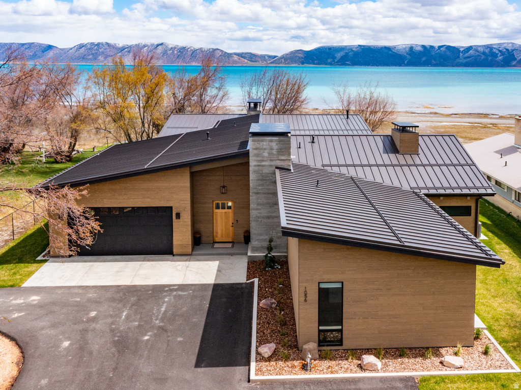 1056 S BEAR LAKE BLVD Garden City, UT 84028