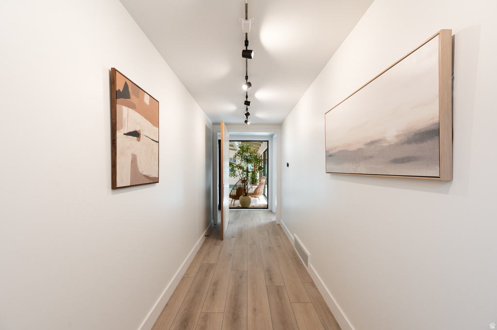 1056 S BEAR LAKE BLVD Garden City, UT 84028