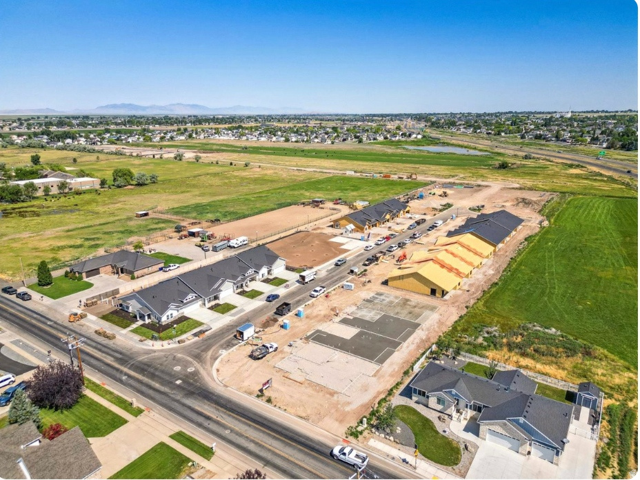 2543 S 2430 W #511 Syracuse, UT 84075