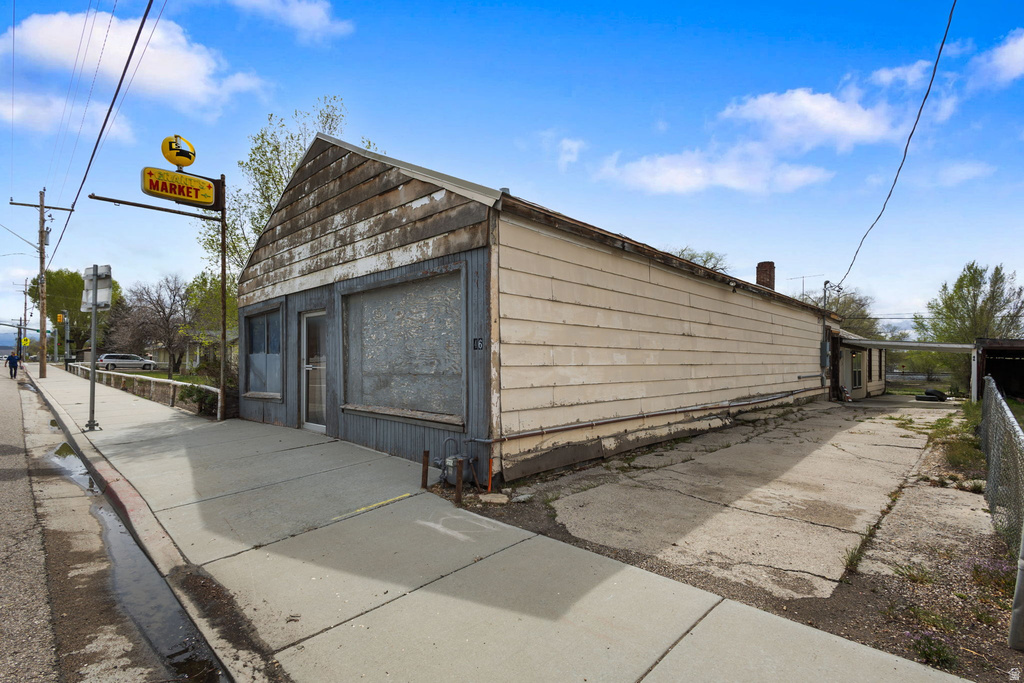 46 E MAIN ST Wellington, UT 84542