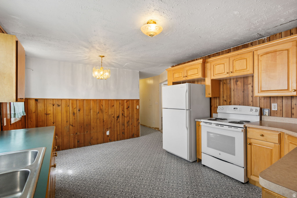 46 E MAIN ST Wellington, UT 84542