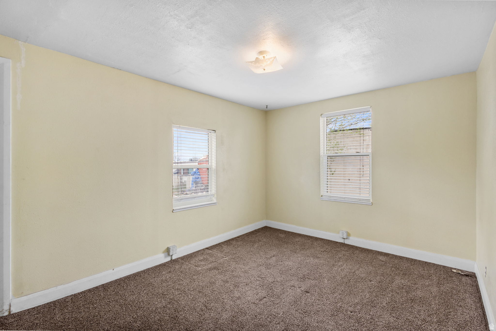 46 E MAIN ST Wellington, UT 84542