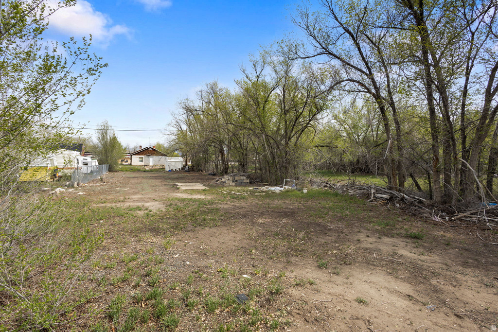 46 E MAIN ST Wellington, UT 84542