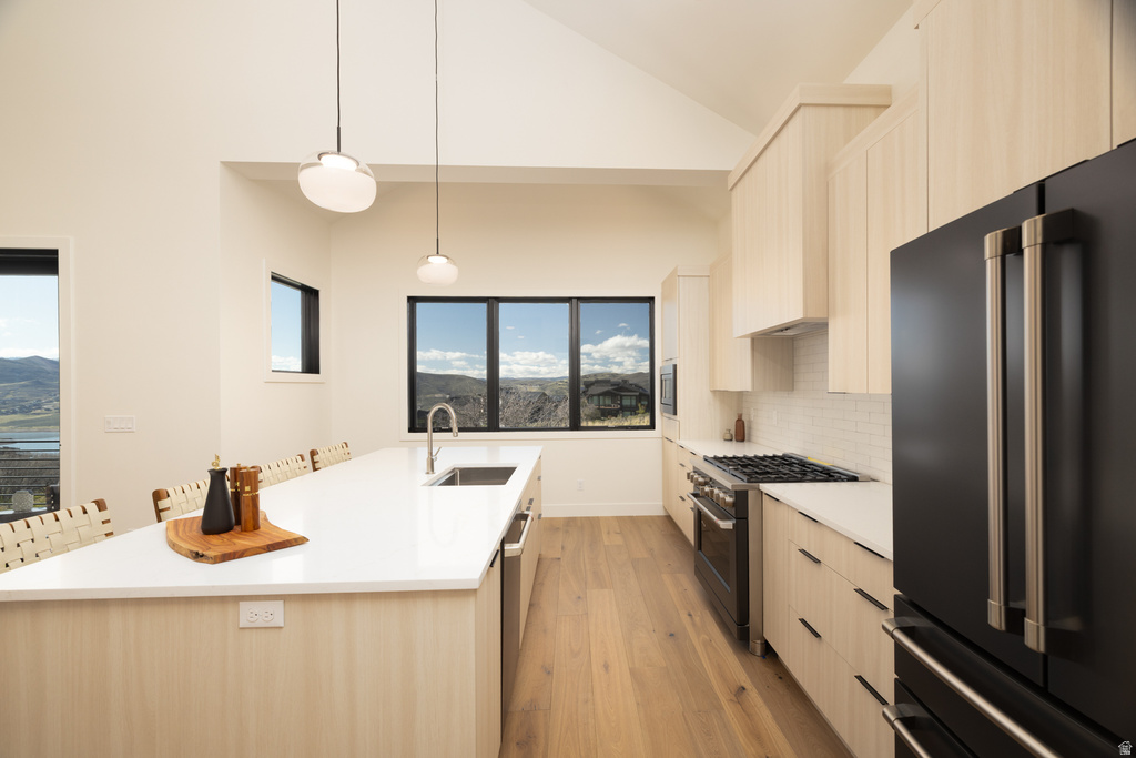 1285 LASSO TRL Hideout, UT 84036