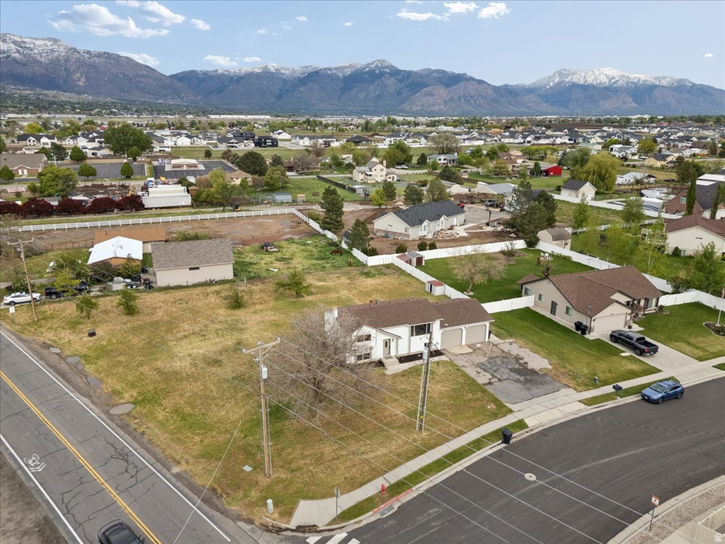 3276 N 2700 W Farr West, UT 84404