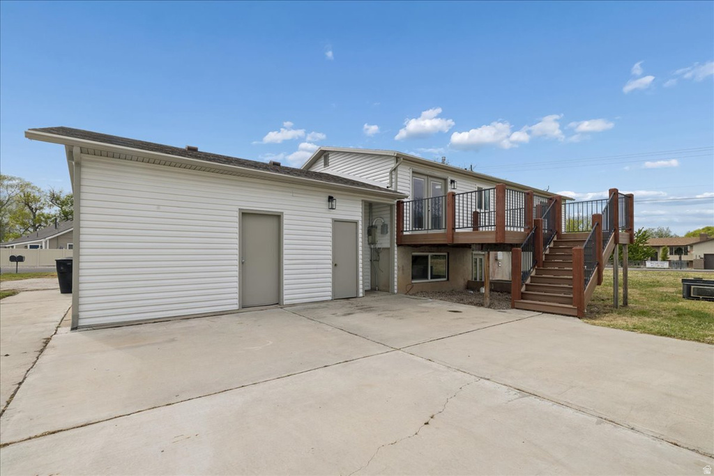 3276 N 2700 W Farr West, UT 84404