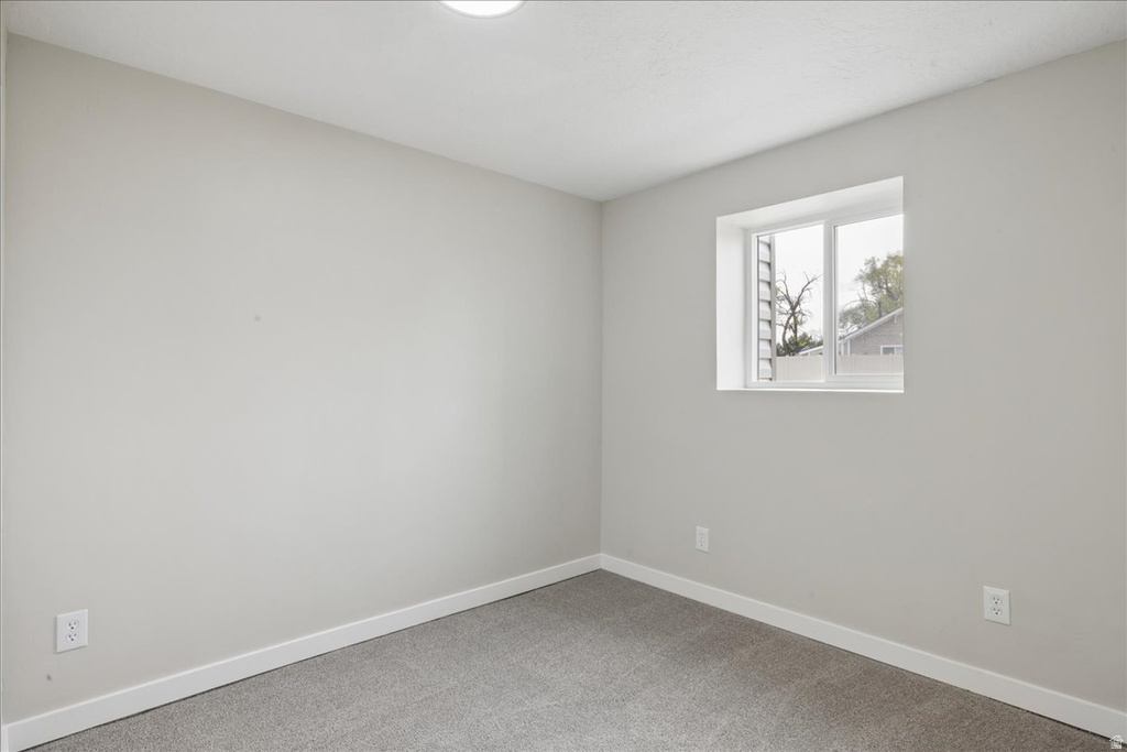 3276 N 2700 W Farr West, UT 84404