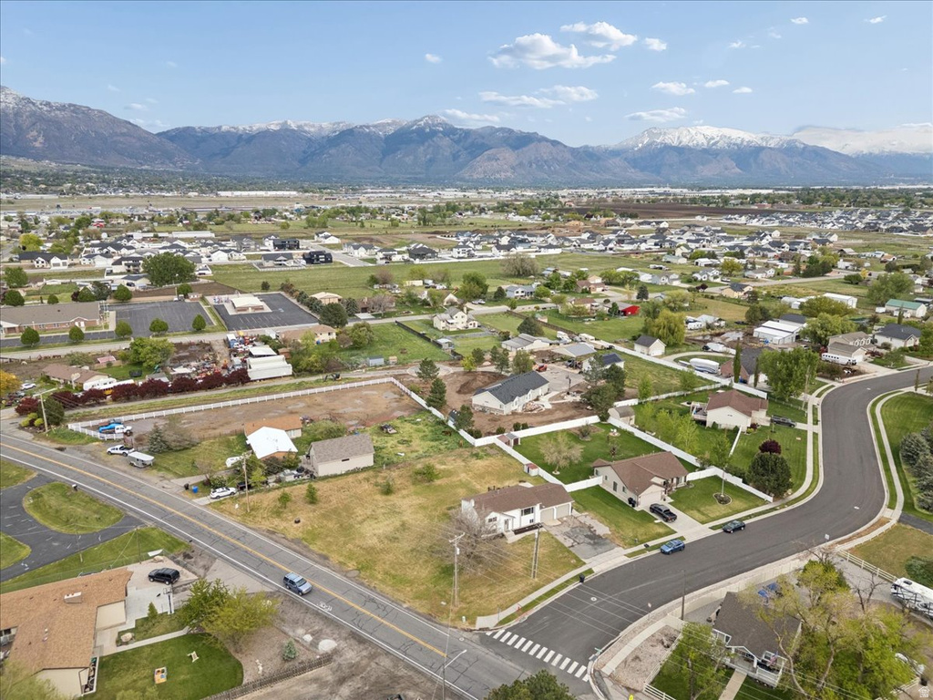 3276 N 2700 W Farr West, UT 84404