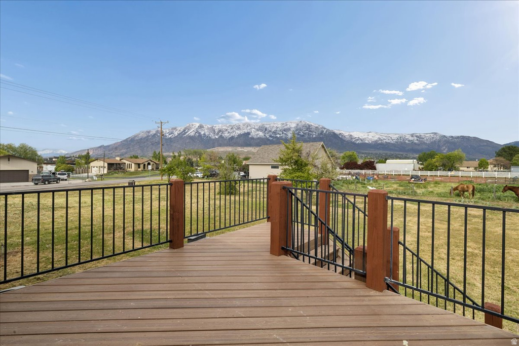 3276 N 2700 W Farr West, UT 84404