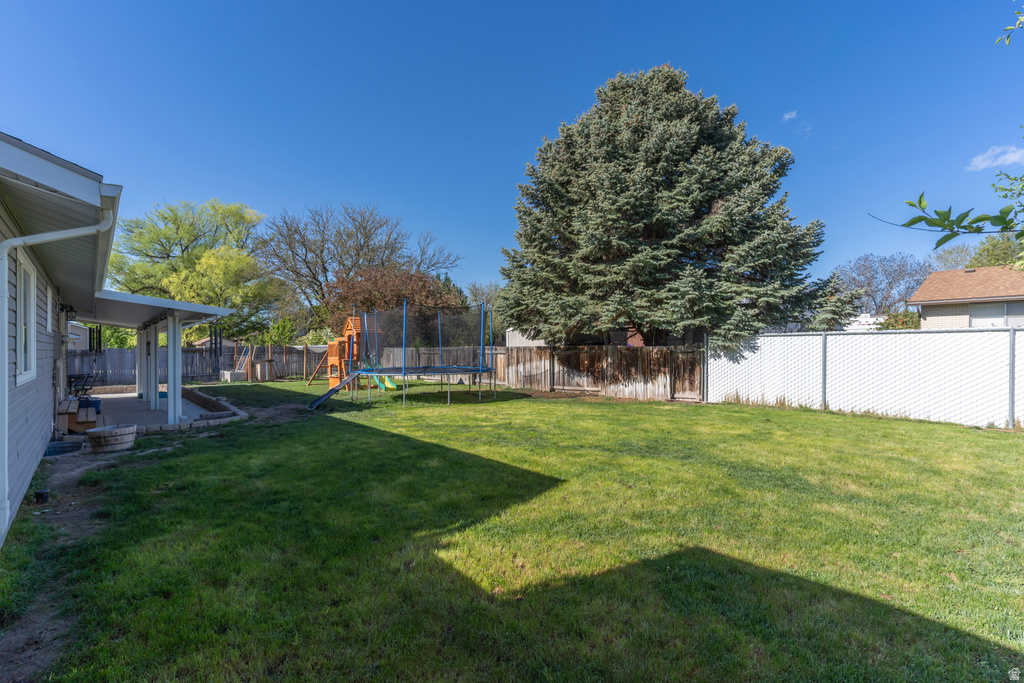 6848 S RUNNING SPRINGS DR West Jordan, UT 84084