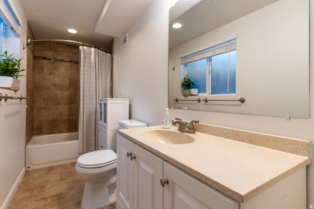 6848 S RUNNING SPRINGS DR West Jordan, UT 84084