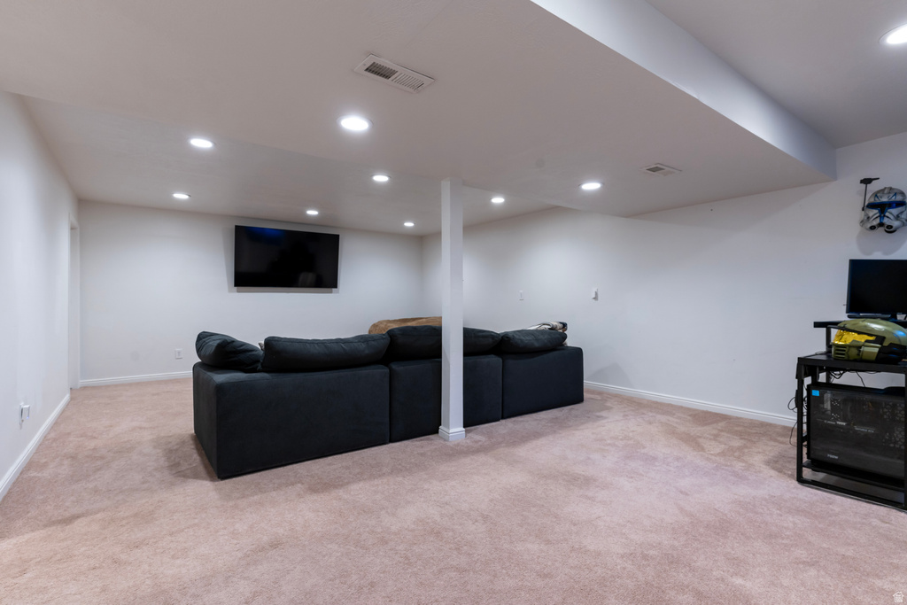 6848 S RUNNING SPRINGS DR West Jordan, UT 84084