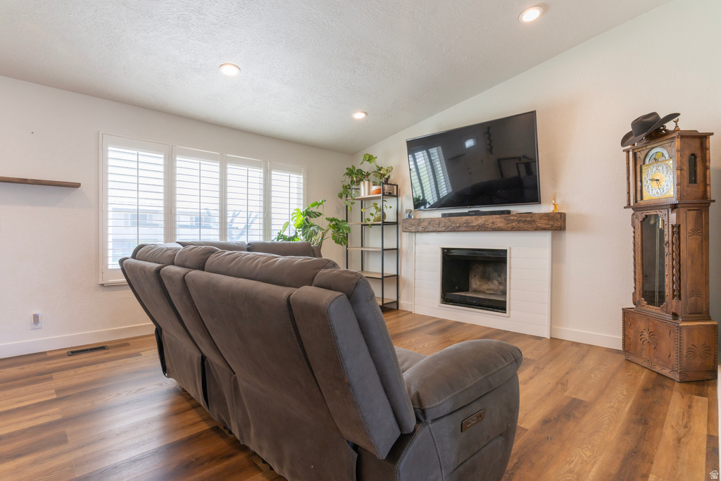 6848 S RUNNING SPRINGS DR West Jordan, UT 84084