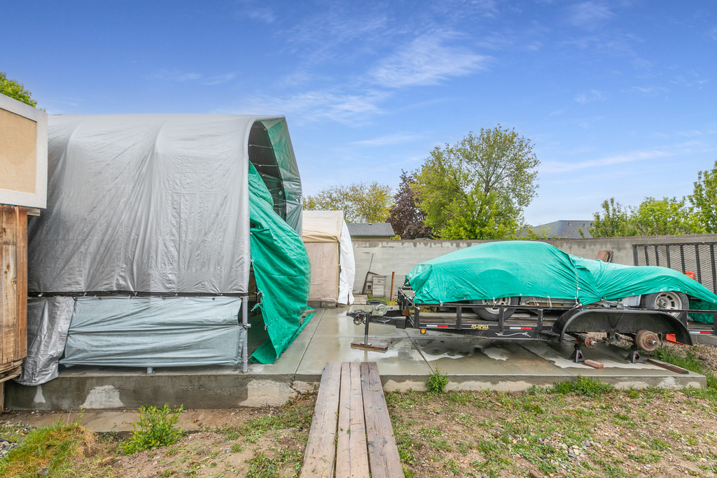 7247 S WOODGREEN RD West Jordan, UT 84084