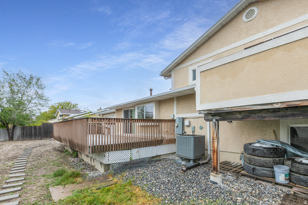 7247 S WOODGREEN RD West Jordan, UT 84084