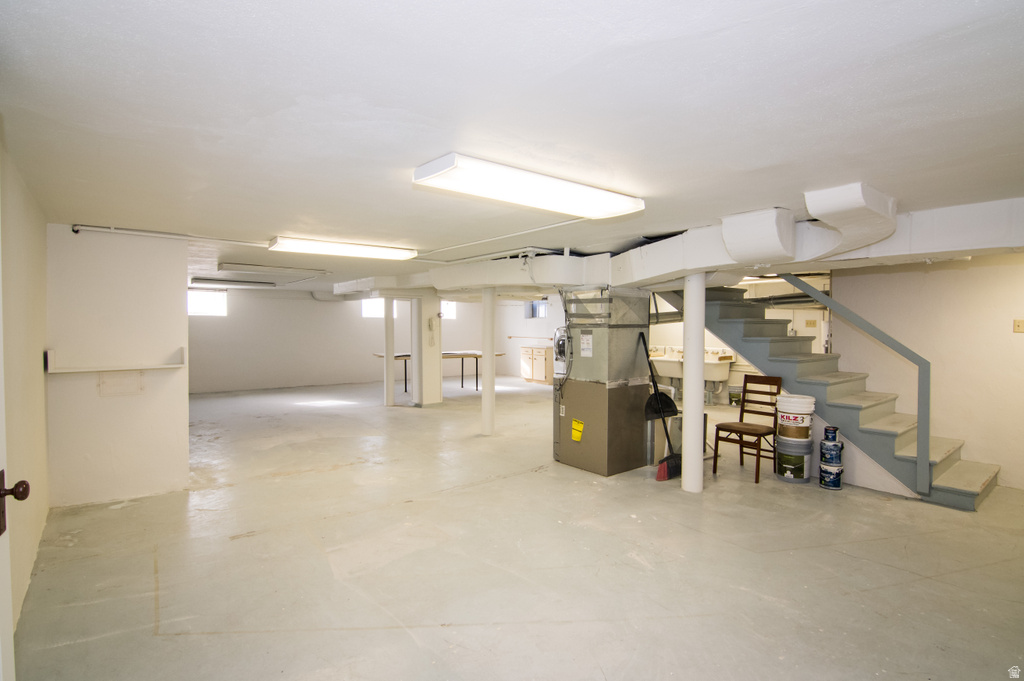 109 N MAIN ST Springville, UT 84663