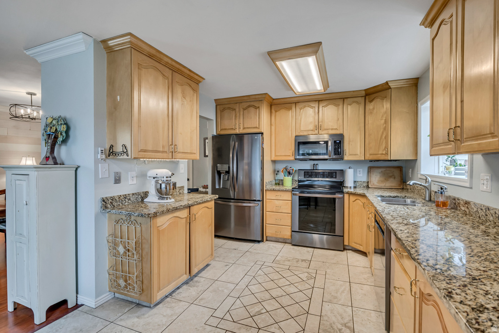 1656 E PAULISTA WAY Sandy, UT 84093