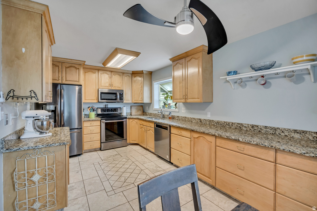 1656 E PAULISTA WAY Sandy, UT 84093