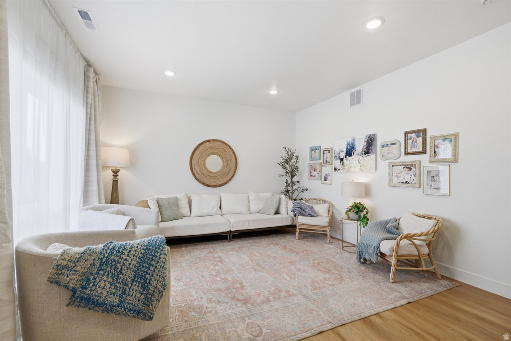 27 N 460 W Providence, UT 84332